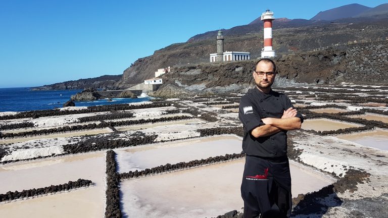 Juan Carlos Rodríguez Curpa. El jardín de la sal. Fuencaliente. La Palma. Islas Canarias. Foto: Xavier Agulló.