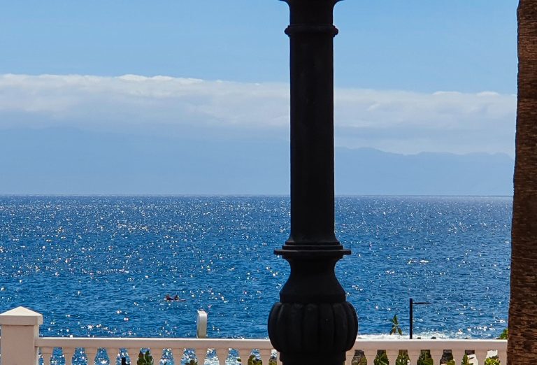 Vistas desde La Quinta. Playa La Arena. Santiago del Teide. Tenerife. Islas Canarias. Foto: Xavier Agulló.