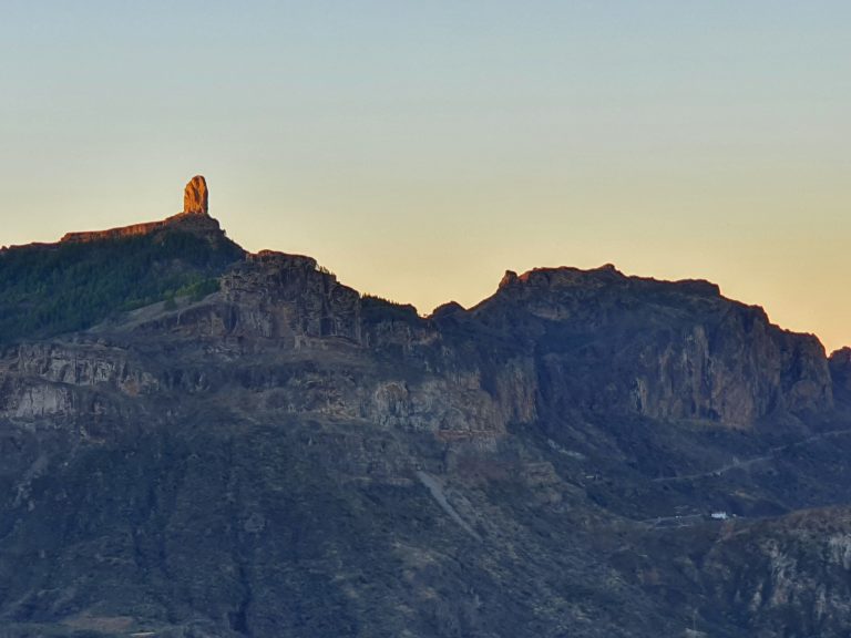 Roque Nublo. Camino de Santiago entre volcanes. Gran Canaria. islas Canarias. Foto: Xavier Agulló.