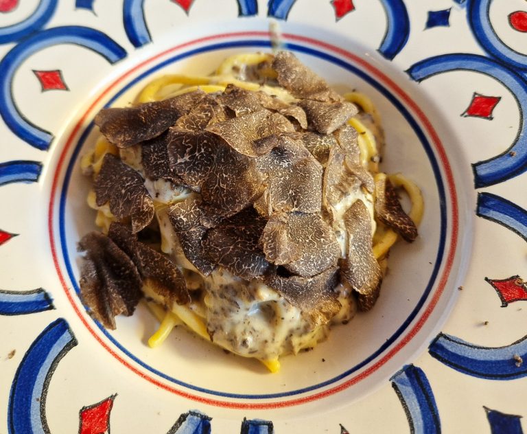 Pasta "cacio e tartufo". Restaurante Baldoria. Madrid. Foto: Xavier Agulló.